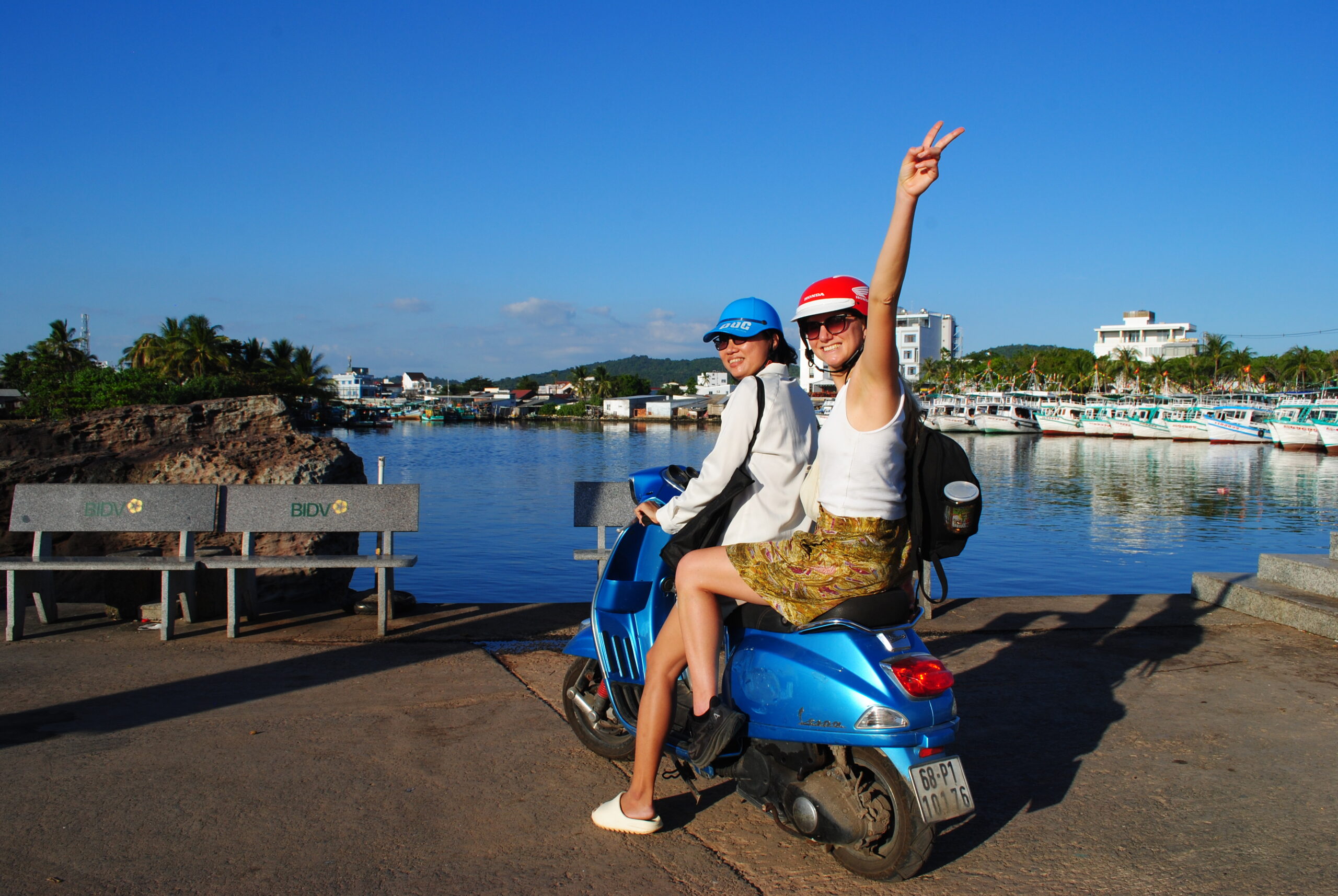 phu quoc vespa food ride tour