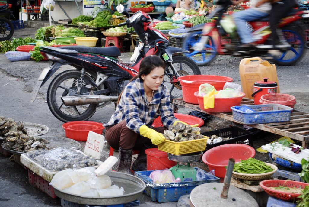 local market in duong dong, phu quoc